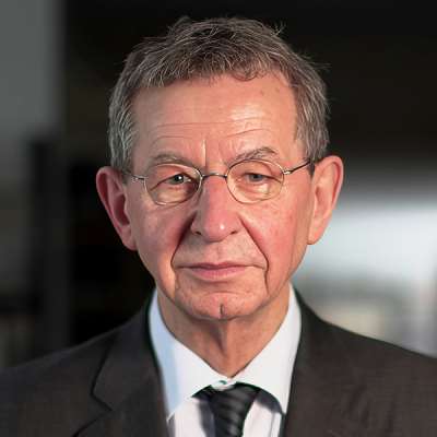 Helmuth Kiesel